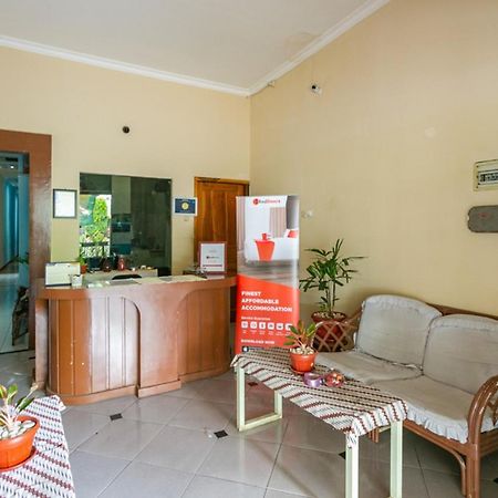 Reddoorz Syariah @ Sakinah Guesthouse Sragen Kültér fotó