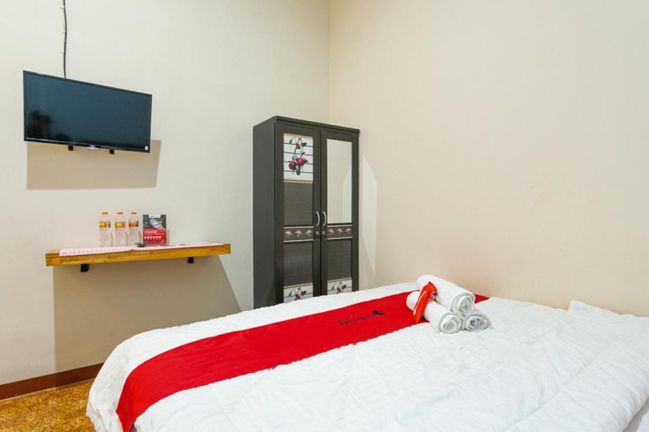Reddoorz Syariah @ Sakinah Guesthouse Sragen Kültér fotó